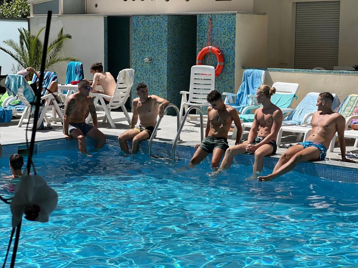 Apparthotel Ardea ริชโชเน ภายนอก รูปภาพ