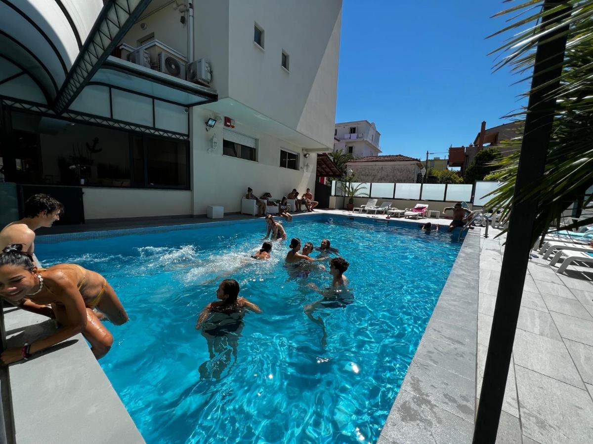 Apparthotel Ardea ริชโชเน ภายนอก รูปภาพ